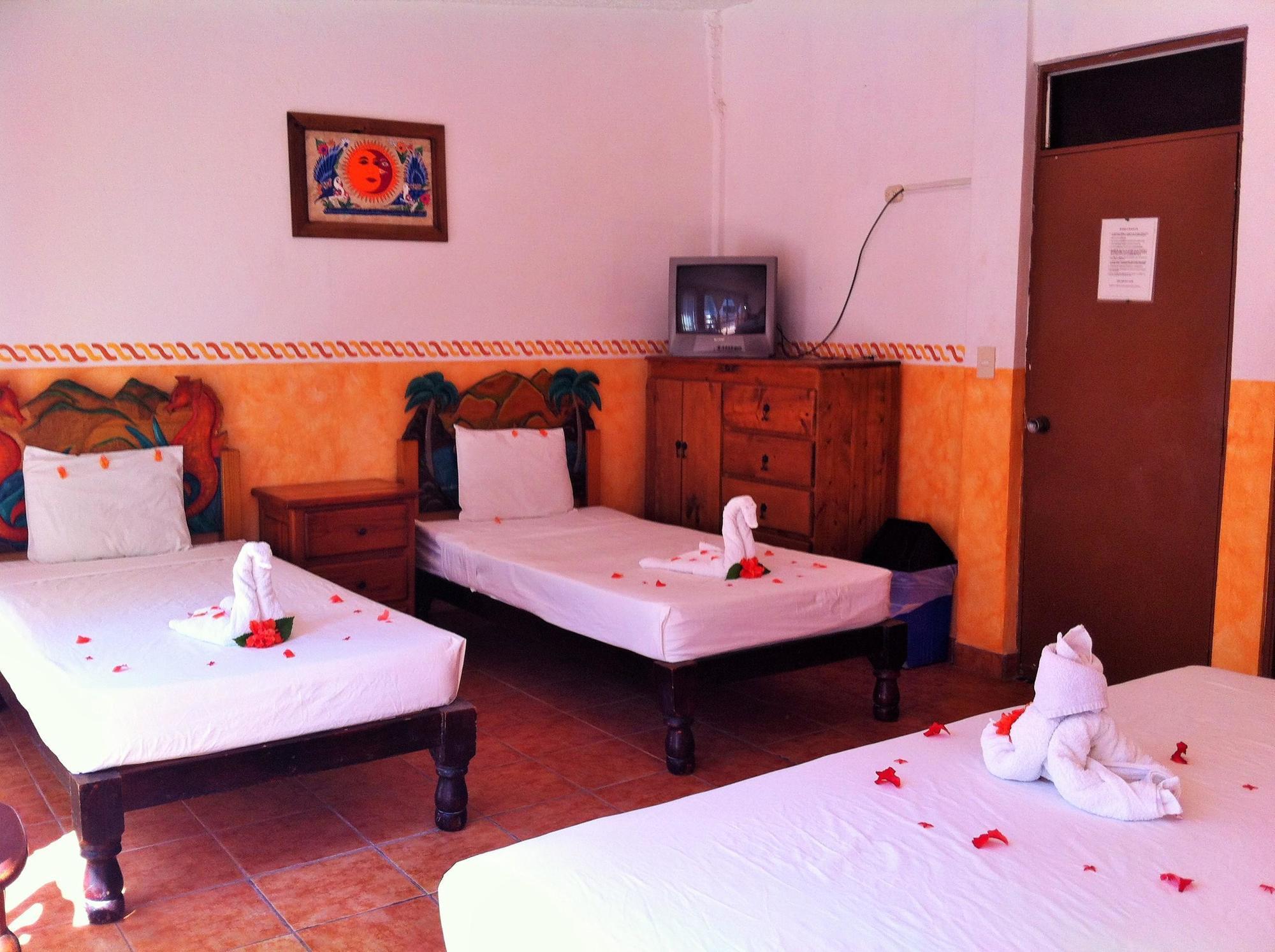 Hotel Casa De La Palma Bed & Breakfast Zihuatanejo Exterior foto